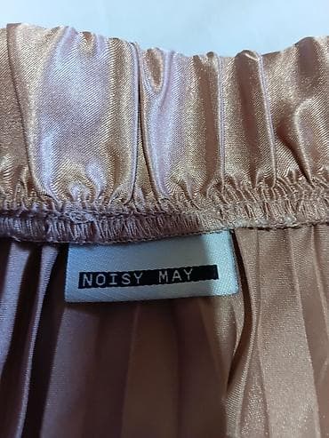 heco te 808: Noisy May plisirana suknja – sjajni satenski izgled - Brend: Noisy — 3