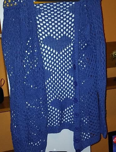 дечија игра 3: Ženske trenerke i haljina – set različitih komada 1) Crne sportske — 10