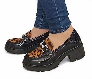 vrste čipke za haljine: Ženske loafer cipele sa platformom i leopard detaljem - Model — 1
