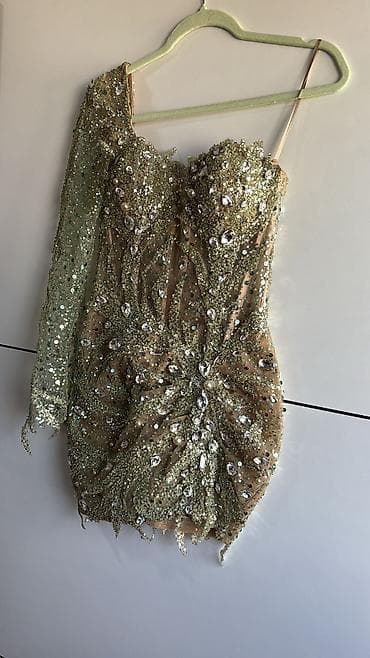 torbe preko ramena: Ekskluzivna mini haljina ručnog rada. - Fason: kratka, uska silueta — 1