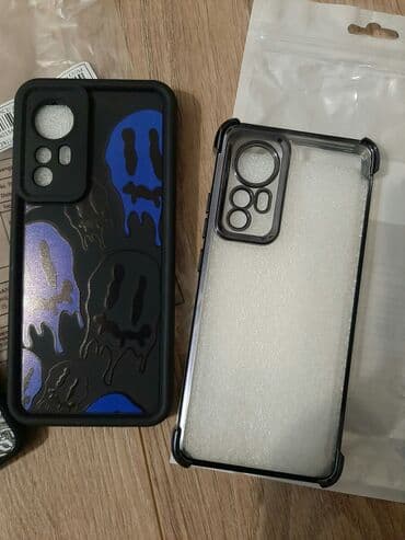 bershka maske za telefon: Maska za Xiaomi bоја - Crna, Sa ojačanim ivicama — 7