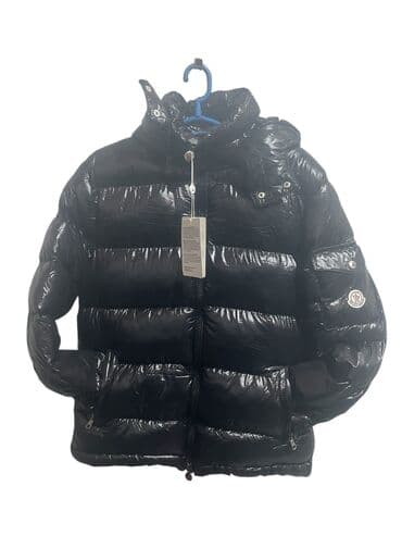 S,m,l,xl,2xl
8500 — 11