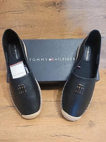 muško ženske stvari: Tommy Hilfiger ženske espadrile - Model: klasične slip-on espadrile - — 1
