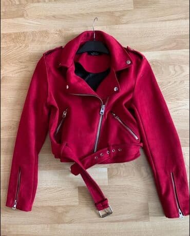 Crvena ženska biker jakna sa kaišem - Model: kratka moto jakna sa na lalafo.rs Crvena ženska biker jakna sa kaišem - Model: kratka moto jakna sa