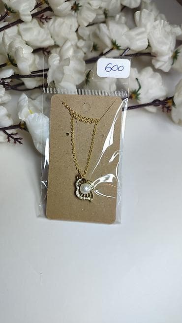 Zlatni lančić sa priveškom – biser i cirkoni - Delikatan lanac u