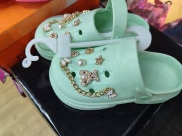 bata obuća: Prelepe decije papuce 
Vel 18-35
1600 din
sd
szd — 13