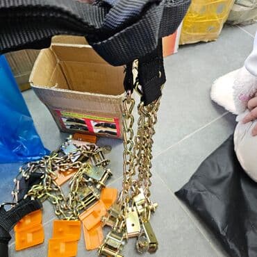 Car Parts: Lanci za Sneg set 8 kom Cena: 5900din Napravljen od materijala od — 6