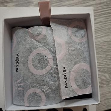 pandora narukvice sa privescima cena: Pandora narukvica od srebra (925), klasična “snake chain” pletenica sa — 2