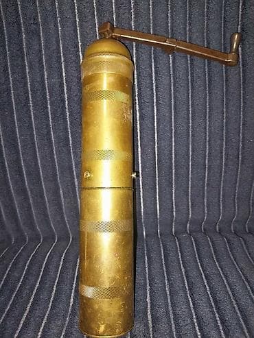 case sa duplim dnom: Ručne mlinove za kafu – klasični cilindrični modeli sa ručicom - Dva — 3