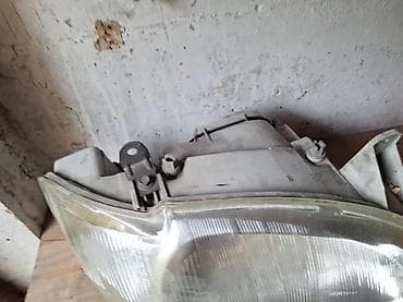 FORD ESCORT FAR DESNI | Far ford escort dobro stanje — 4