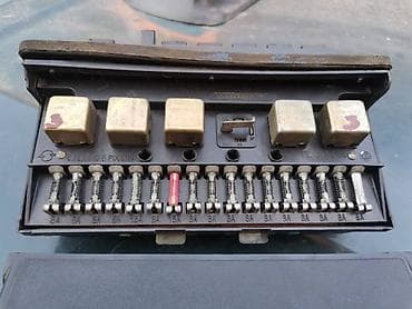 Tabla sa osiguračima Lada 2107 Riva, odgovara i za Ladu 2105,2104