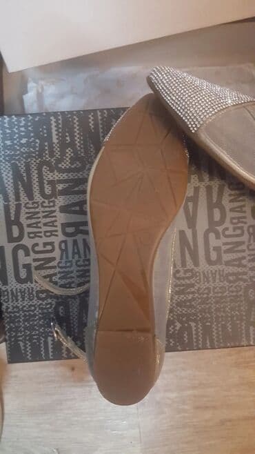 Other women's footwear: Ballet shoes, 36 — 1