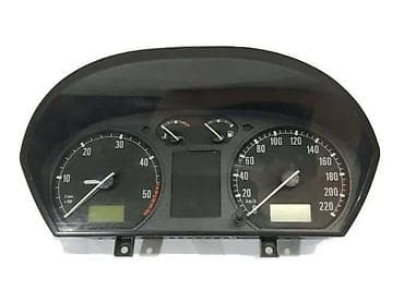 tabla u autu: KILOMETAR SAT ZA ŠKODA FABIA OD 1999. DO 2007. GOD. | Polovni — 1