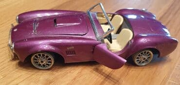 moj mali poni lutke: BURAGO COBRA 427 oldtajmer kabriolet automobilcic igračka. Razmera je — 2