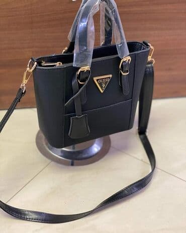tommy hilfiger d: Cena 2500 din — 13