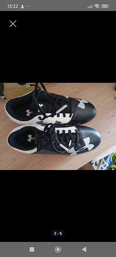 kopačke cr7: Under Armour kopačke za fudbal – crno‑bele 32/gaz20cm - Model sa — 2