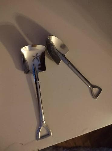 Ratarski Escajg kašike u obliku ašova i lopate, extra lepe nisu na