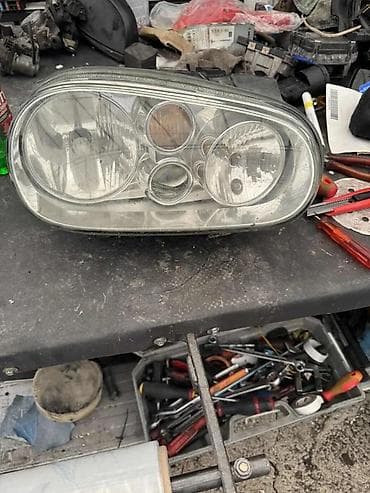 desno krilo golf 4: DESNI FAR VW GOLF 4 | Desni far sa maglenkom vw golf 4 — 1