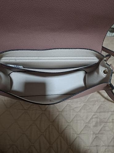 ecco zenske patike: GUESS ženska torba preko ramena - Model: preklopna crossbody torba sa — 3