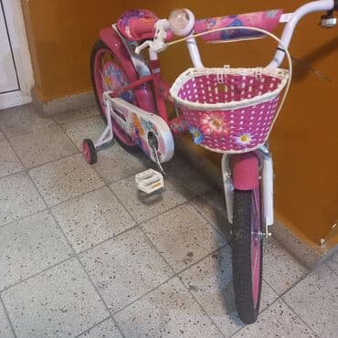 lektira za 3 razred: Dečiji bicikl Princess dizajna, idealan za male devojčice. Ovaj — 2