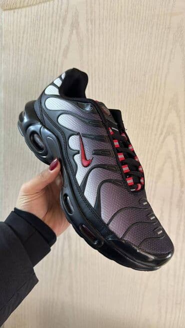 nike react zenske patike: Trainers, size - 46 — 11