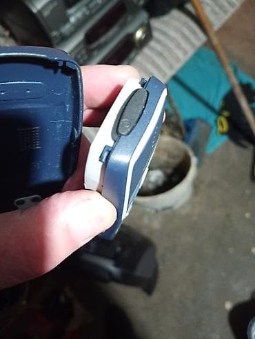 nokia cigla: Nokia 3310 – klasični mobilni telefon,cena je za oba telefona,rade na — 2