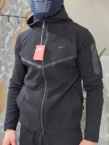 trenerke od plisa: Komplet trenerka Vrhunski kvalitet Velicine S m l xl xxl Cena 5800 — 2