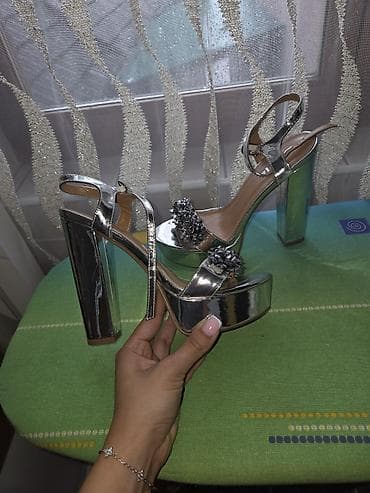 womens valentino shoes: Nosene par puta 38 velicina — 3