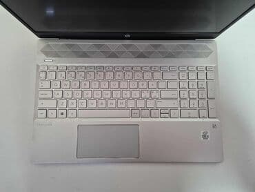 Venčanice i aksesoari: Hp 15 ispravan laptop sa instaliranim Win11 procesor: AMD Ryzen — 5