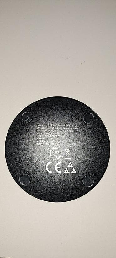 Prodajem novi bežični punjač marke Smart Choice. U pitanju je fast — 6