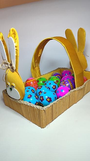 Rasveta: Uskršnja dekorativna korpa sa zečićem i plastičnim jajima - — 3