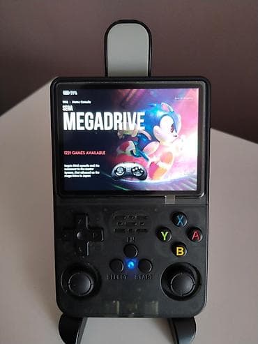 igrice za ps1: Retro Konzola R36S / +2100 igrica / 64GB kartica Ekran: 3.5" IPS LCD — 4