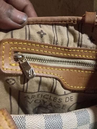 stradivarius torbe: Torba sa šahovskim (Damier) uzorkom u svetlo-bež i sivoj kombinaciji — 5