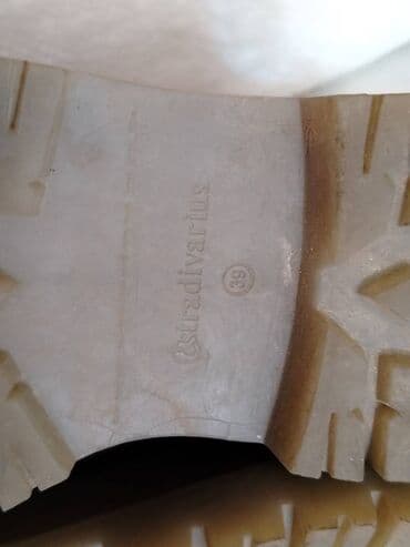 Women's Sneakers and athletic shoes: High boots, 39 — 4