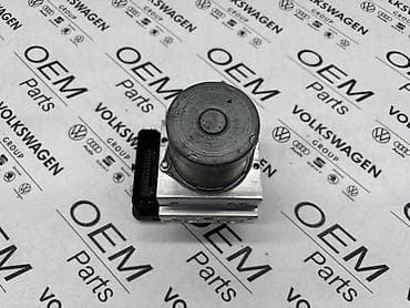 ABS CENTRALA 4M8 ZA AUDI Q7, Q8, Q8 E-TRON - 4M8 907 379 H | ABS at lalafo.rs ABS CENTRALA 4M8 ZA AUDI Q7, Q8, Q8 E-TRON - 4M8 907 379 H | ABS