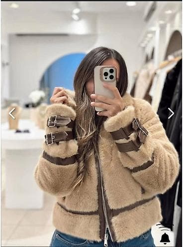 marmot jakne: HIT bundice 🔥
Vel: S/M/L/XL
Cena: 5000 dinara — 3