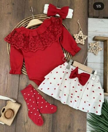 Kostimi za maskenbal: Dečiji komplet za devojčice – romantični set sa srcima Sastav — 1