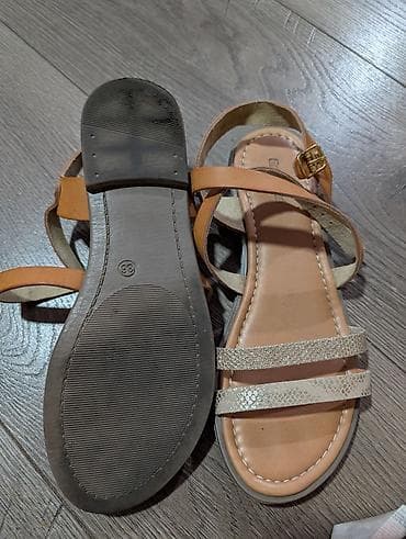 sandale nike sunray: Ženske ravne sandale sa kaišićima - Dizajn: otvorene sandale sa tri — 2
