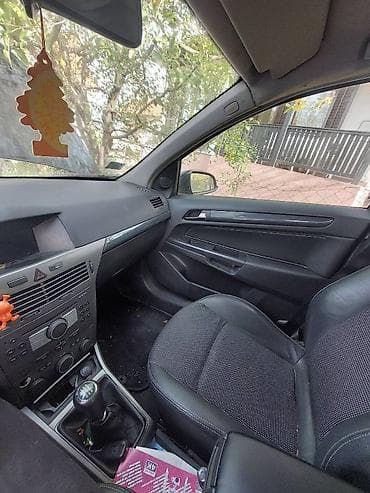 felne prodaja: Opel Astra: 1.7 l | 2005 г. 267137 km Hečbek — 9