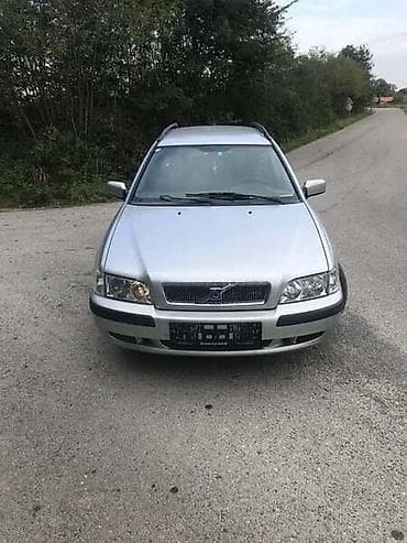 Transport: VOLVO S40 1.9DCI 2002. GOD. - KOMPLETAN AUTO U DELOVIMA — 2