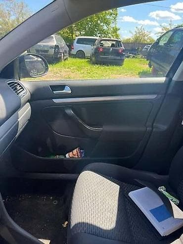 Kompletan auto u delovima: SEDIŠTA ZA VOLKSWAGEN GOLF 6 | Sedišta za VW Golf 6, karavan, 1.6 — 5
