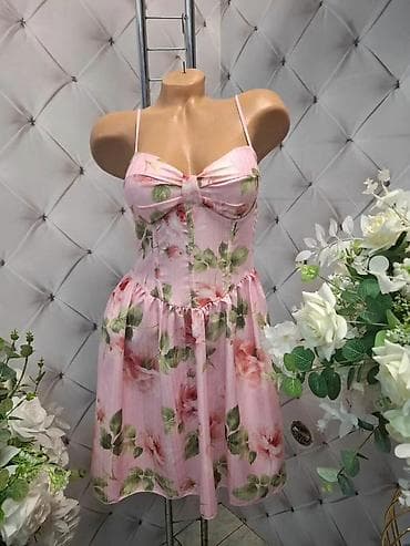 boho haljine bele: Letnja haljina sa romantičnim cvetnim printom Dostupna u dve boje — 2
