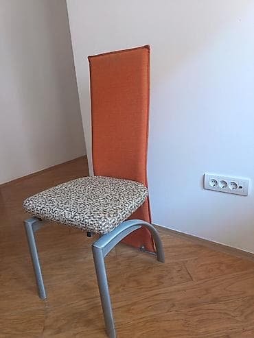 okrugli sto forma ideale: Stolice, 4 komada, očuvane, lepe — 2