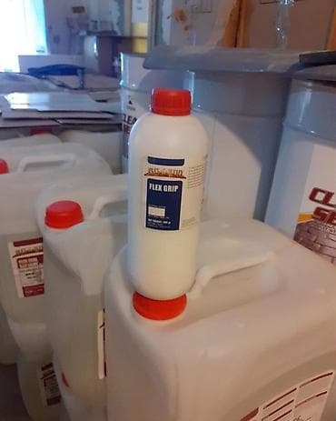 klupa za decu: FLEX GRIP – aditiv za lepak i podloge - Tečni polimerni dodatak — 1