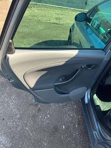 apro.iz: RADIO ZA SEAT ALTEA | Radio za Seat Altea, 1.9 TDI, 5 brzina — 5