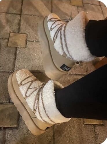 pandorine narukvice cene: Čizme, 41 — 1