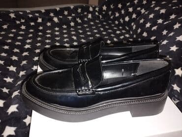 crna lakovana torbica: Oksfordice, 41 — 2