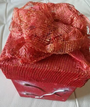 cinije za kolace: Decoration box, color - Red, Used — 6