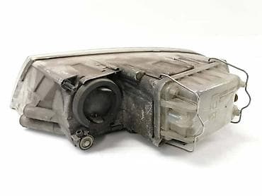 Farovi: FAR DESNI ZA ŠKODA OCTAVIA OD 2004. DO 2013. GOD. | Polovni — 1