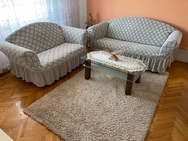 noc i dan zavese: Prekrivači za trosed,dvosed i fotelju sa karnerima
Cena 5200 dinara — 2